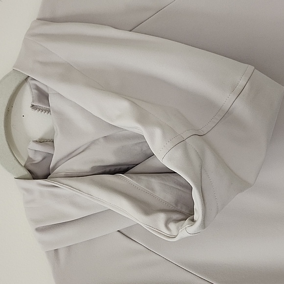 Athleta Women's  Glacier Handkerchief Poncho Hoody oversized Outdoor  XS - Picture 16 of 17